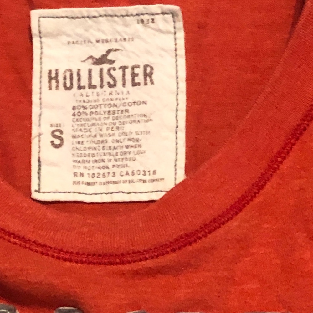 Hollister Long Sleeve Red Tee Distressed Gray Patch Letters Size Small - Picture 3 of 4